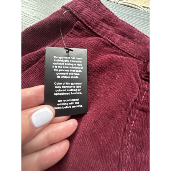 NWT RE Generation Celebrity Pink- Burgundy Corduroy Mini Skirt Junior Size 7/28 - Picture 4 of 6